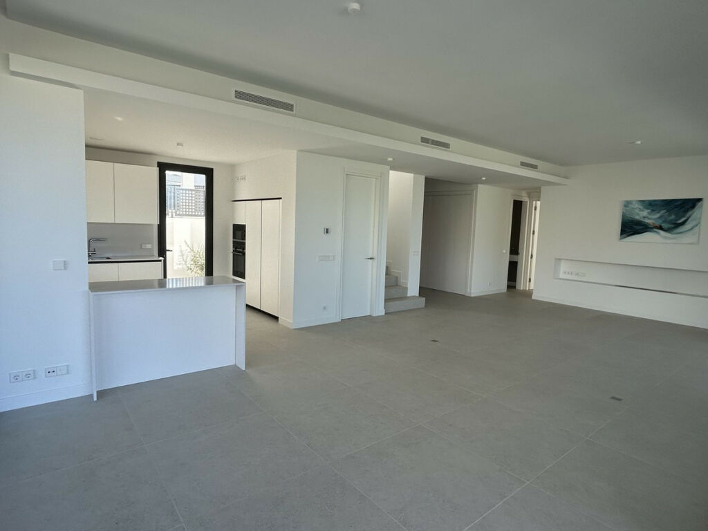 Detached Villa Río Real Málaga - image 10