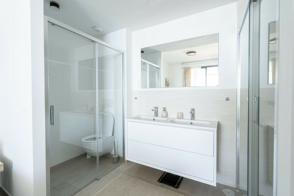 Middle Floor Apartment Fuengirola Málaga - image 10