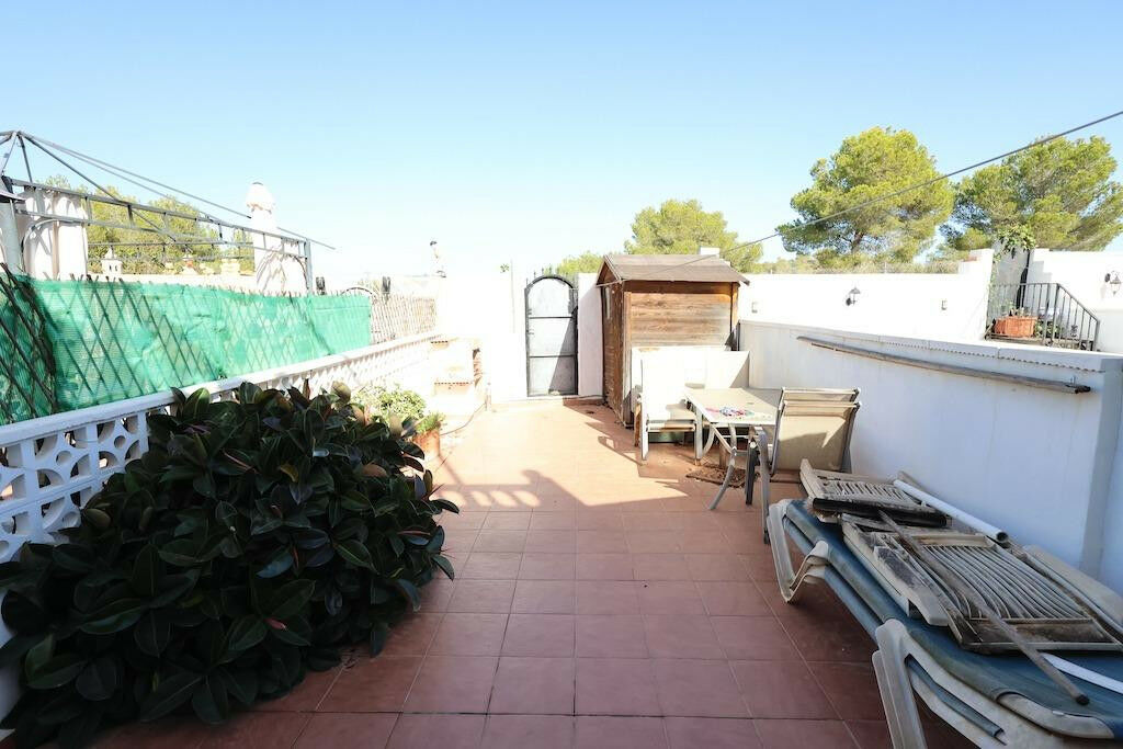 Townhouse Villamartin Alicante - image 16