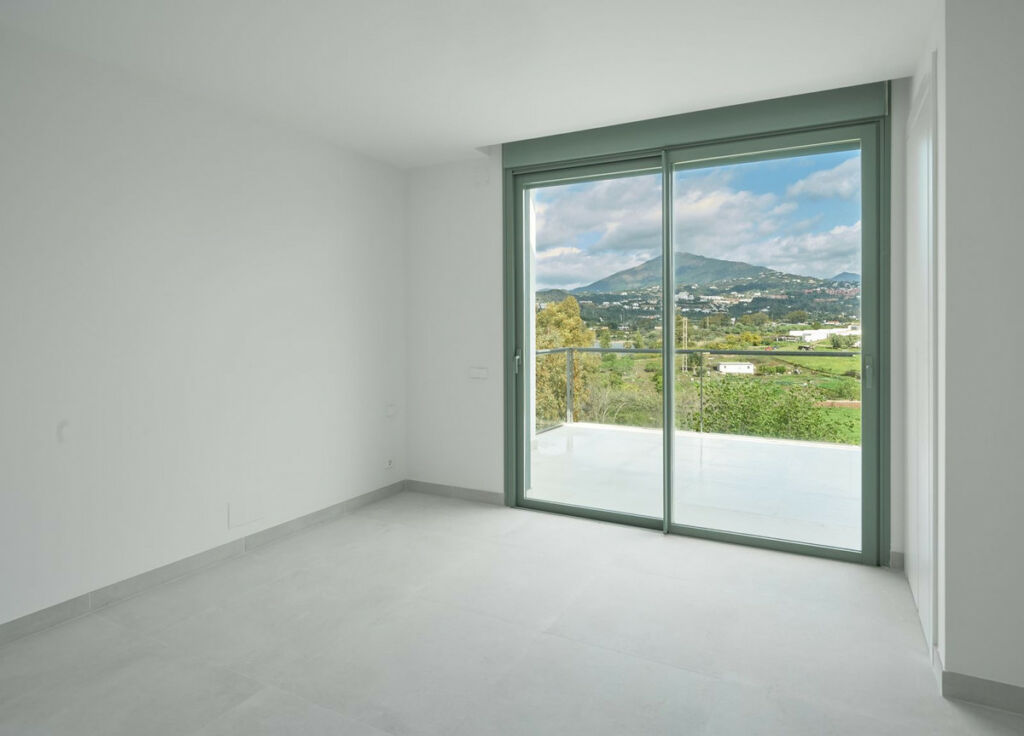 Semi-Detached House San Pedro de Alcántara Málaga - image 10