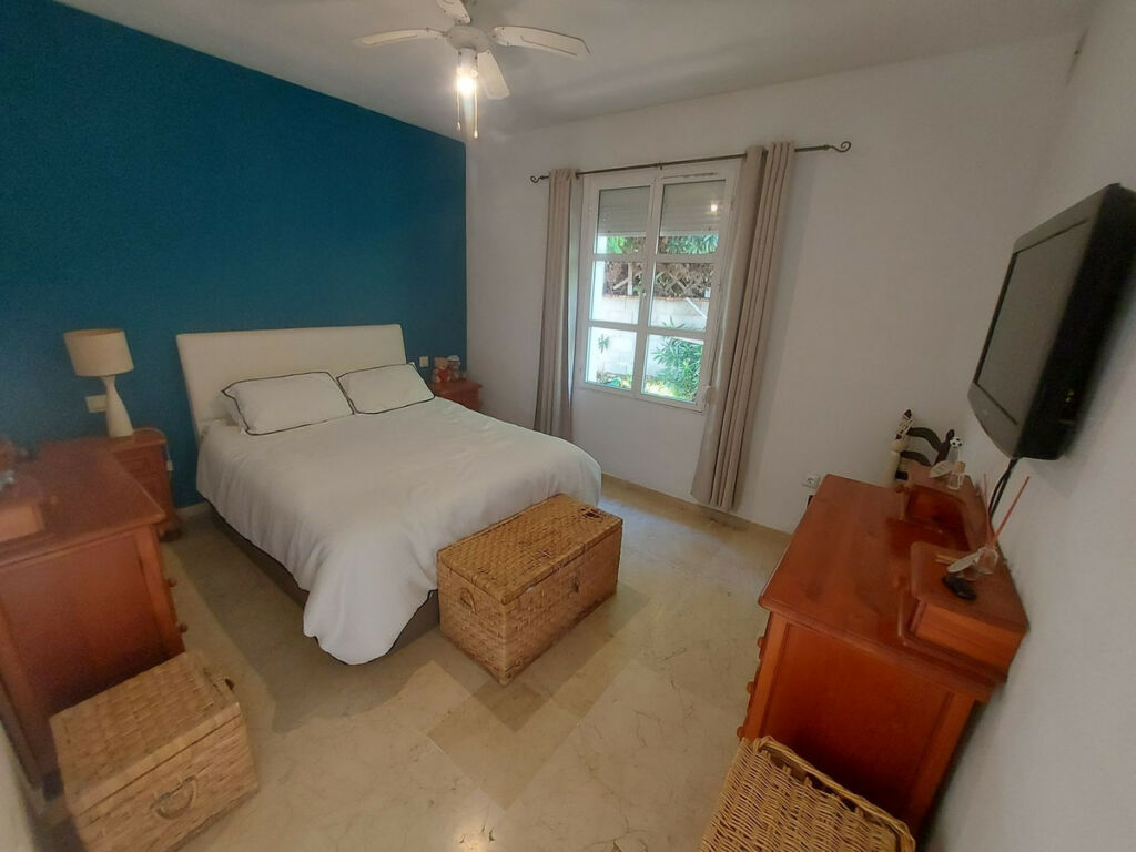 Detached Villa La Duquesa Málaga - image 11