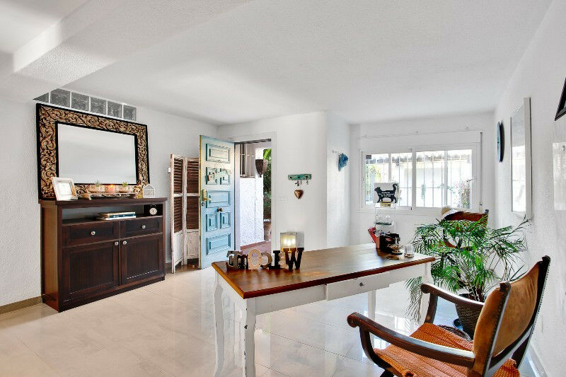 Detached Villa Marbesa Málaga - zdjęcie 11