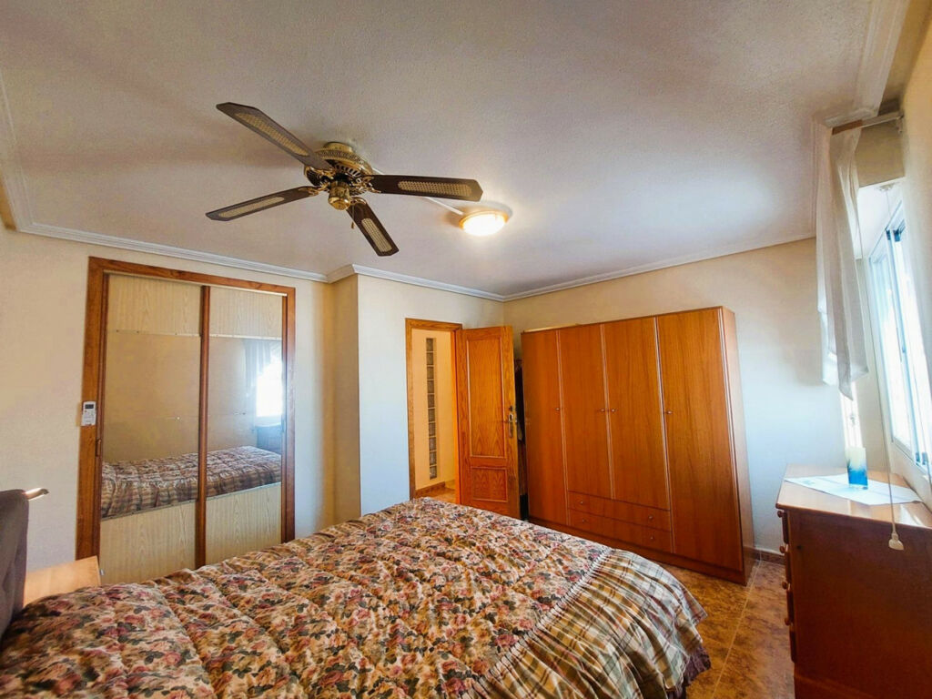 Townhouse Torrevieja Alicante - image 11