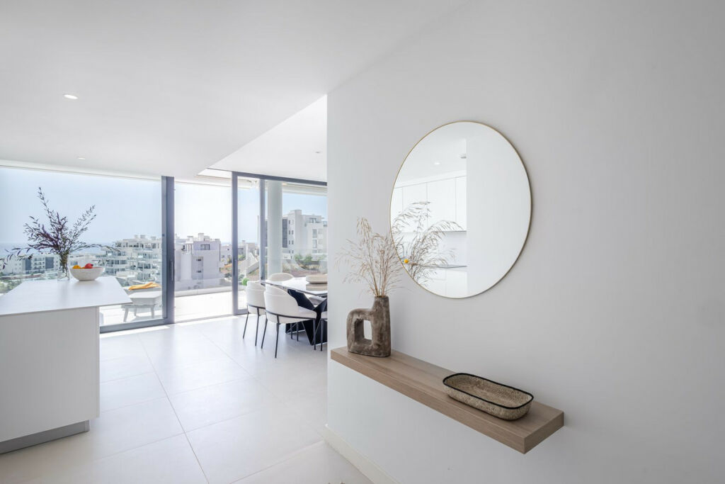 Middle Floor Apartment Fuengirola Málaga - image 14