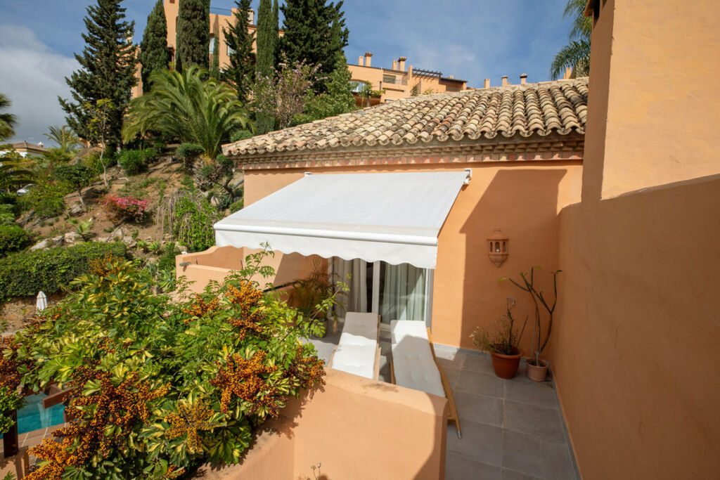 Penthouse Nueva Andalucía Málaga - image 12
