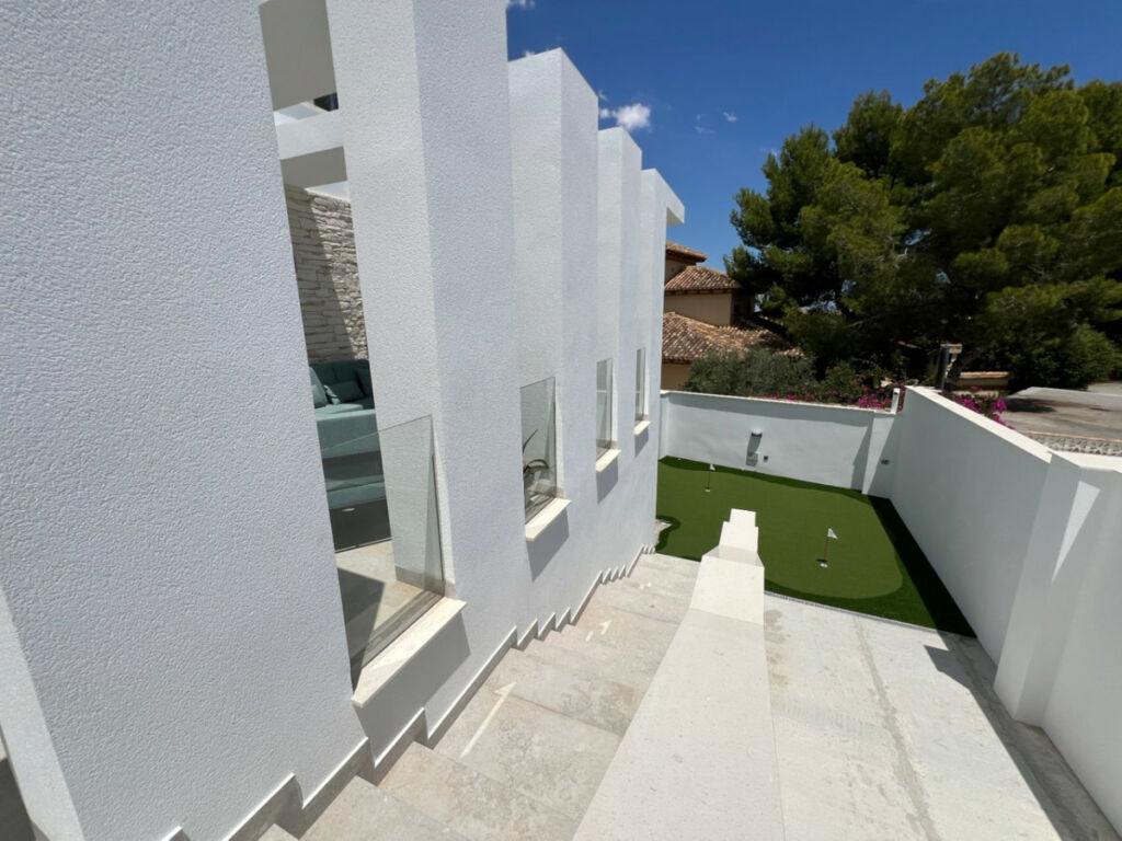 Detached Villa Orihuela Costa Alicante - image 11