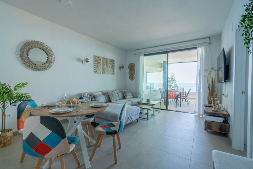 Middle Floor Apartment Fuengirola Málaga - image 12