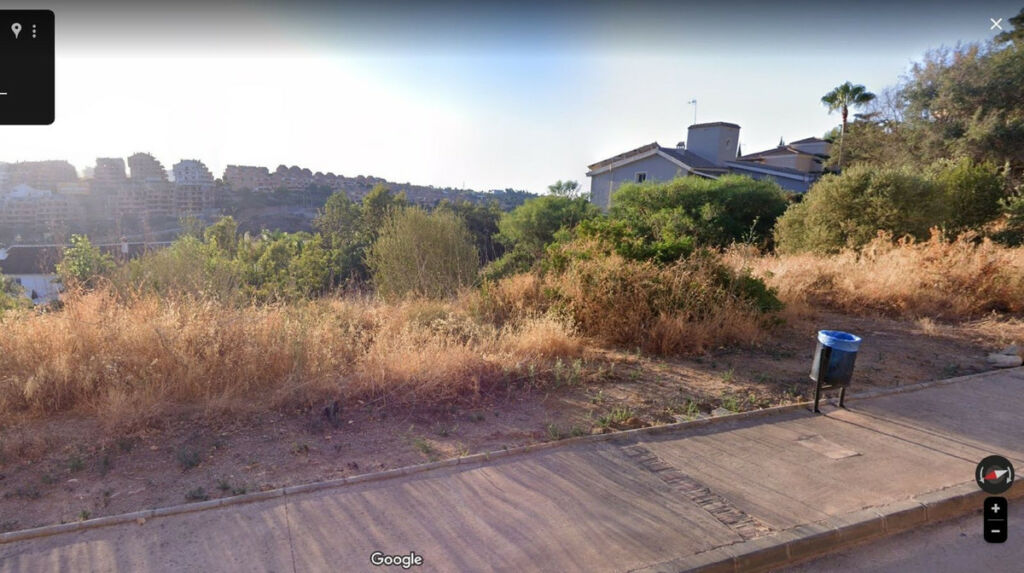 Residential Plot Elviria Málaga - image 12