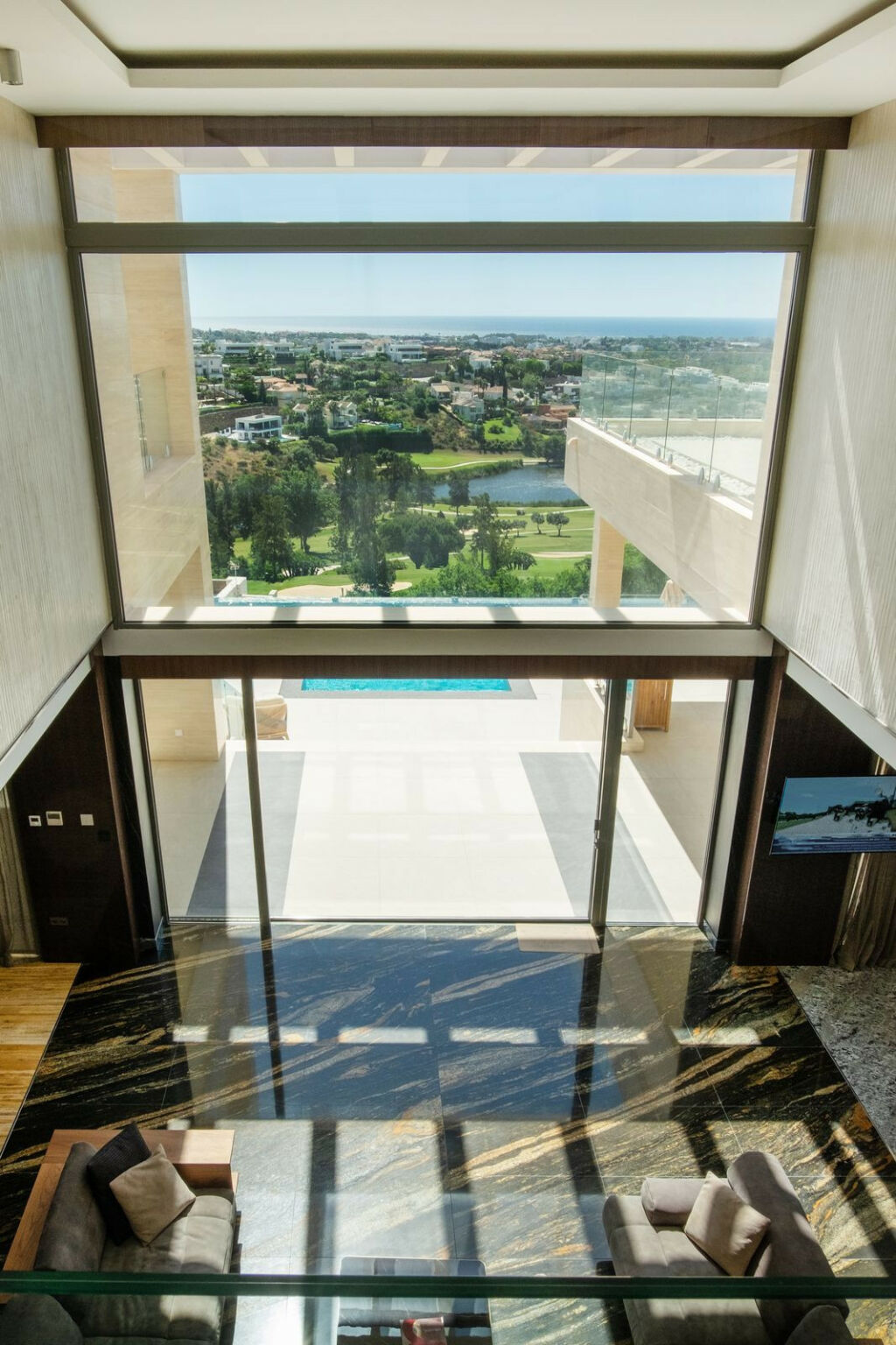 Detached Villa Benahavís Málaga - image 12