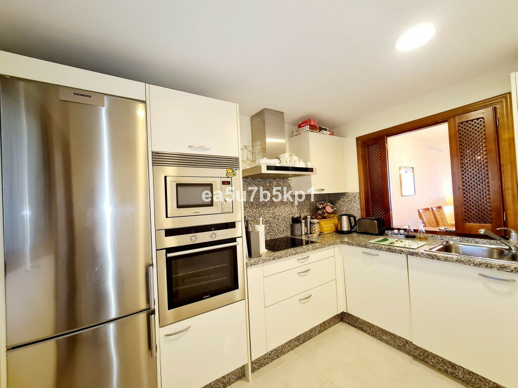 Penthouse New Golden Mile Málaga - image 12