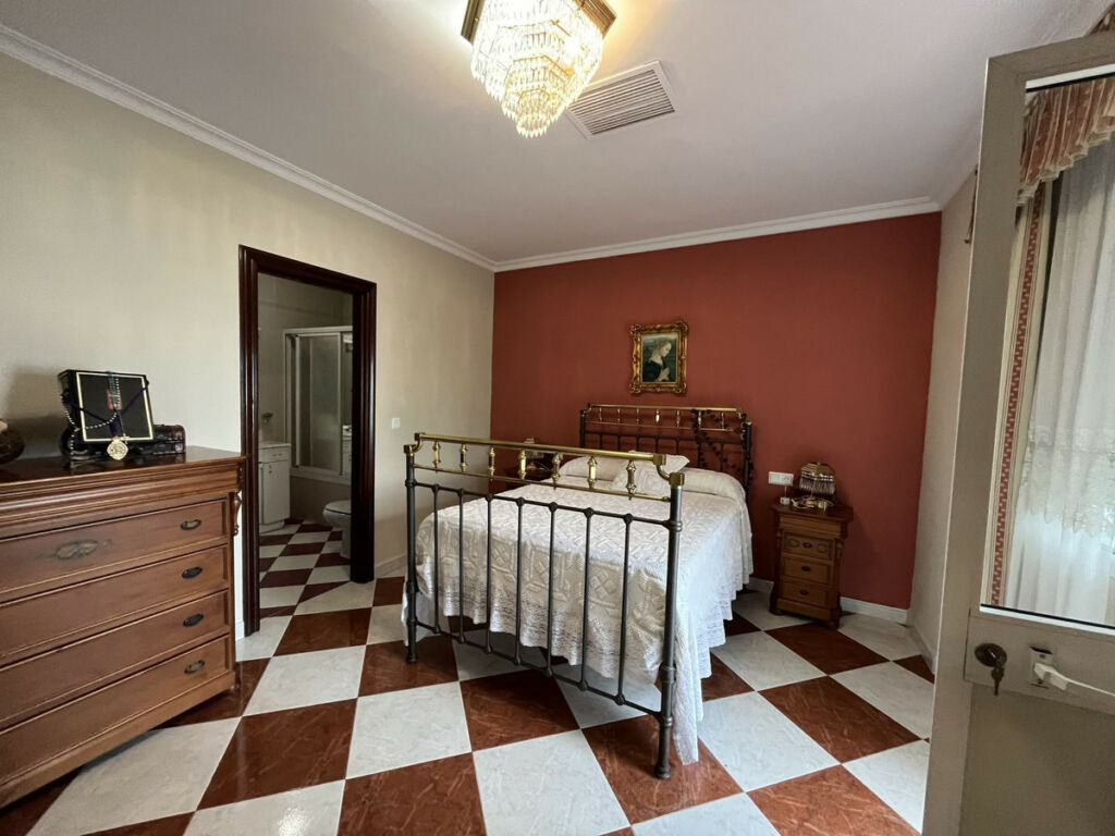 Townhouse Pizarra Málaga - image 12