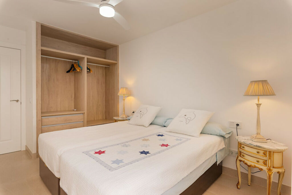 Townhouse Nueva Andalucía Málaga - image 12