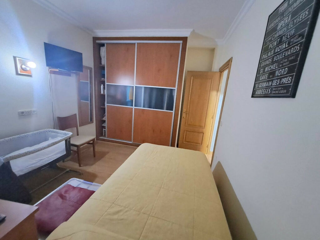 Middle Floor Apartment Fuengirola Málaga - image 13
