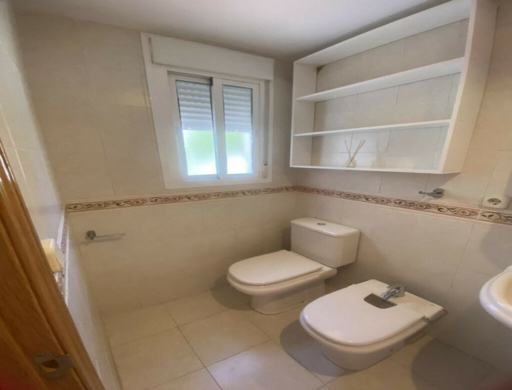 Middle Floor Apartment Benahavís Málaga - image 12