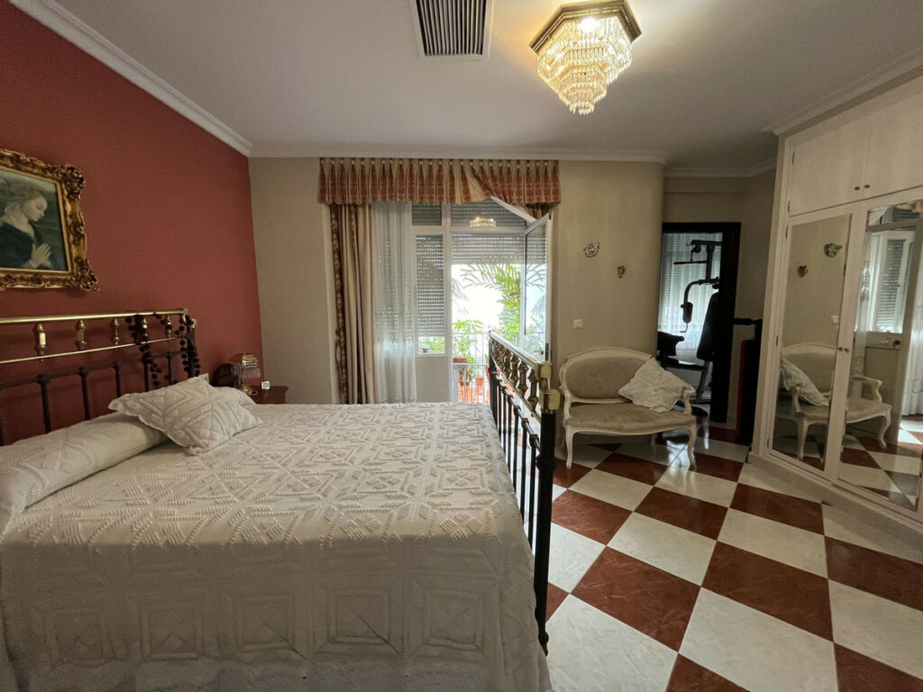 Townhouse Pizarra Málaga - image 13