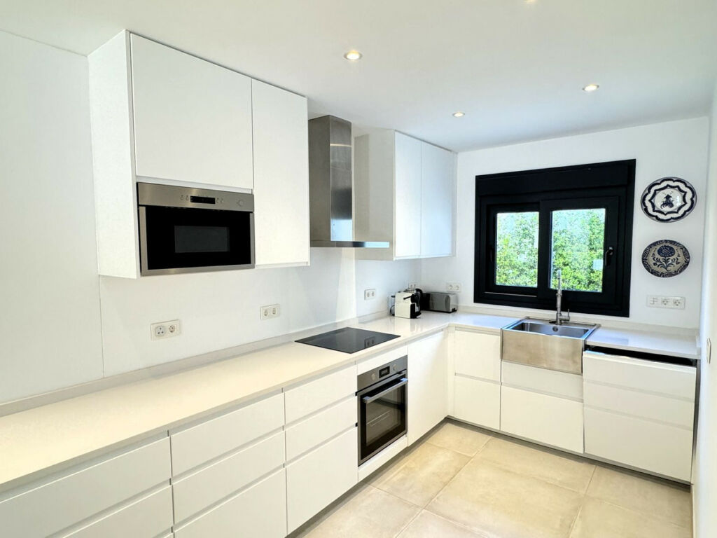 Detached Villa Marbesa Málaga - image 14