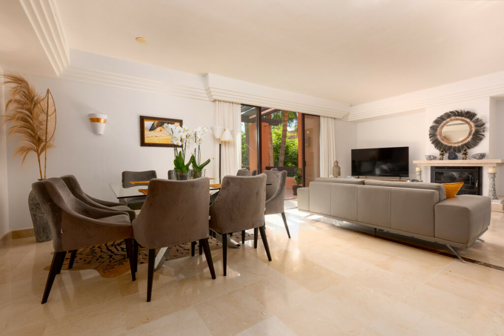 Penthouse Duplex Nueva Andalucía Málaga - image 14