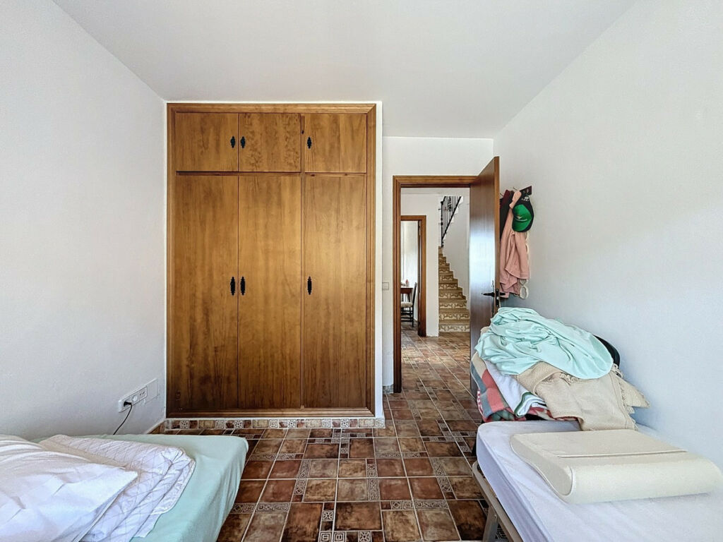 Detached Villa Alcaucín Málaga - image 15