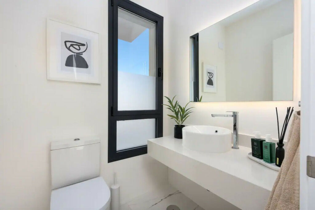 Detached Villa San Roque Cádiz - image 15