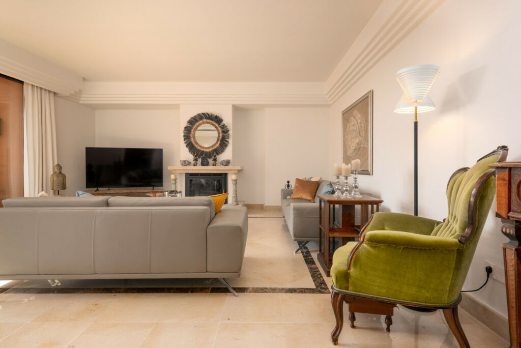 Penthouse Duplex Nueva Andalucía Málaga - image 15