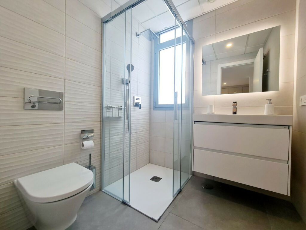 Middle Floor Apartment Elviria Málaga - image 11