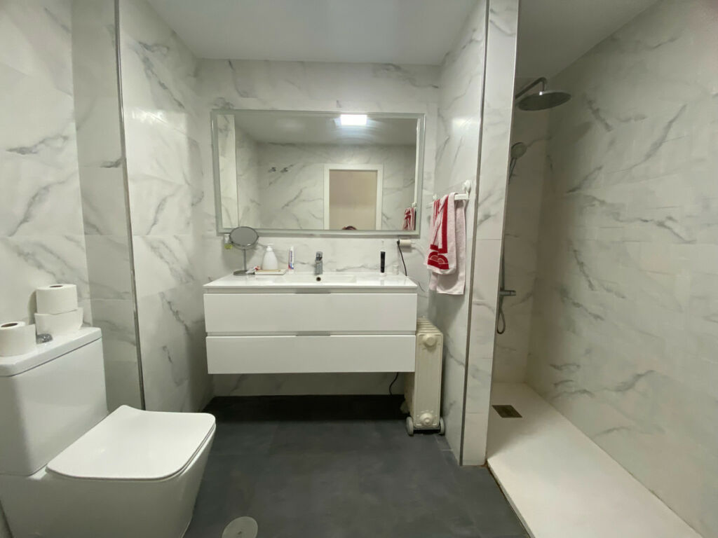 Middle Floor Apartment Fuengirola Málaga - image 15