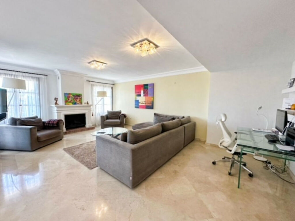Semi-Detached House La Heredia Málaga - image 15