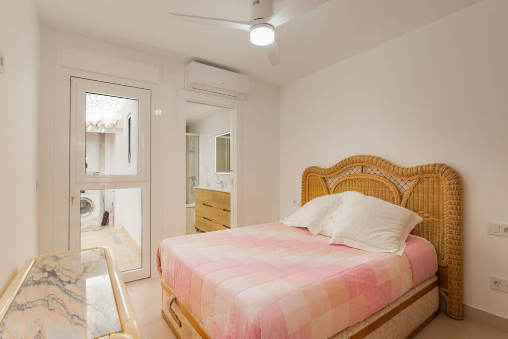 Townhouse Nueva Andalucía Málaga - image 15