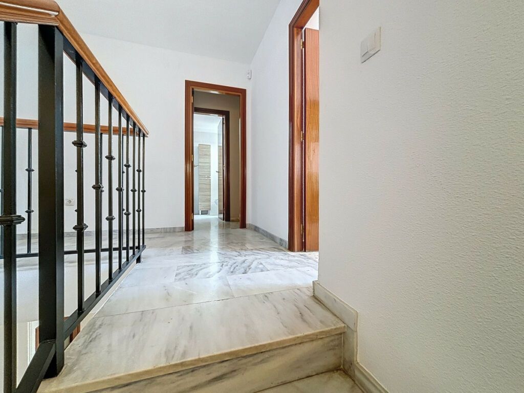 Semi-Detached House Rincón de la Victoria Málaga - image 16