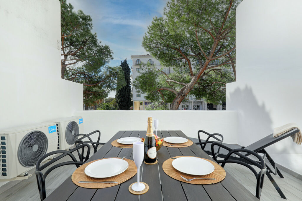 Middle Floor Apartment Nueva Andalucía Málaga - image 16