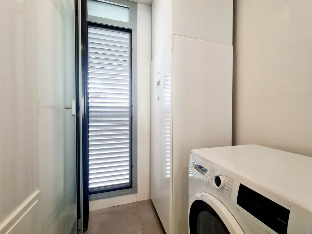 Middle Floor Apartment Elviria Málaga - image 12
