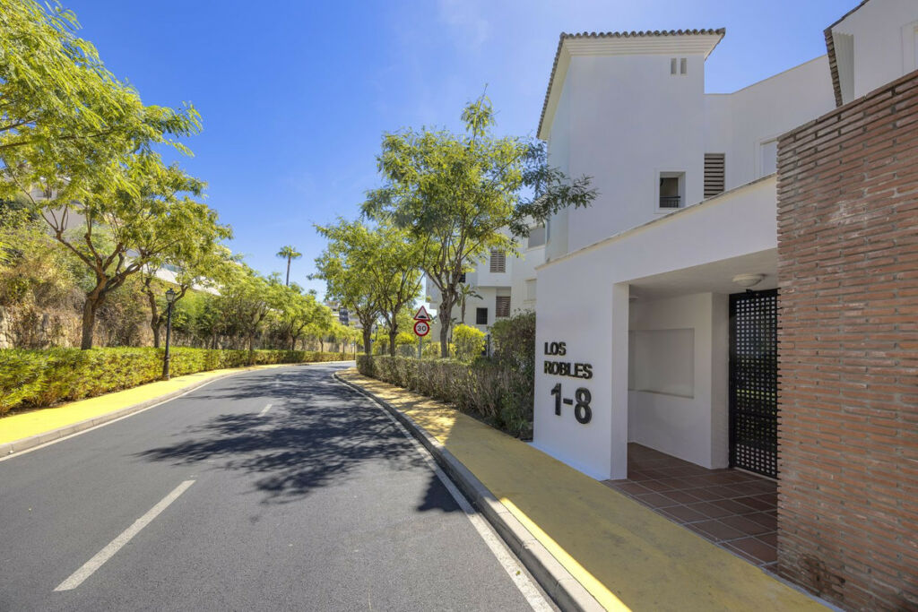 Ground Floor Apartment Los Arqueros Málaga - image 17