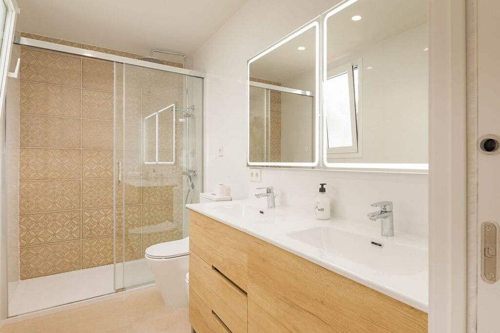 Townhouse Nueva Andalucía Málaga - image 16