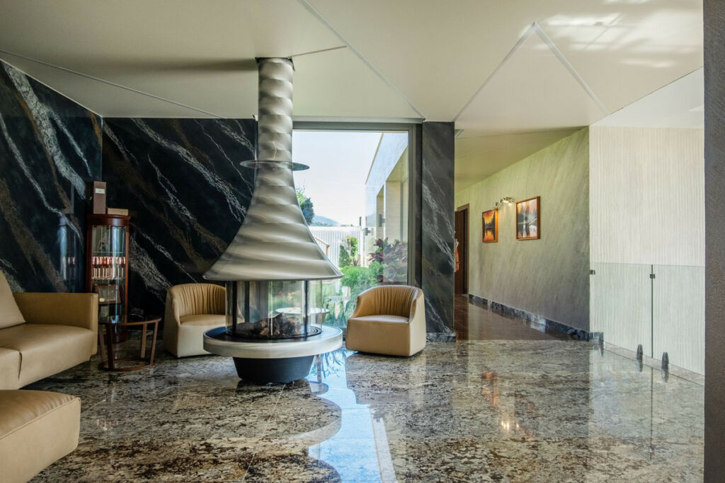 Detached Villa Benahavís Málaga - image 16