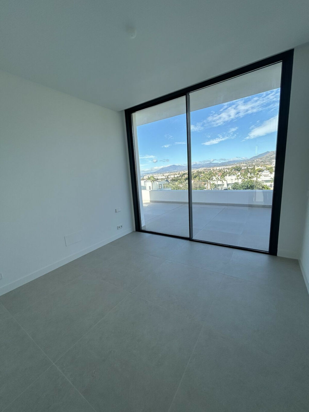 Detached Villa Río Real Málaga - image 17