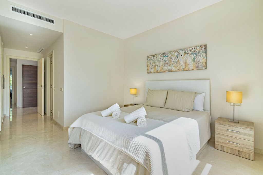 Middle Floor Apartment Casares Málaga - image 17