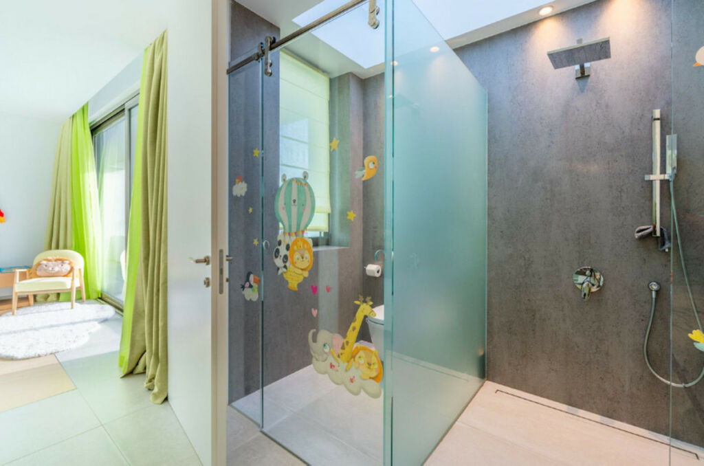 Detached Villa Benahavís Málaga - image 17