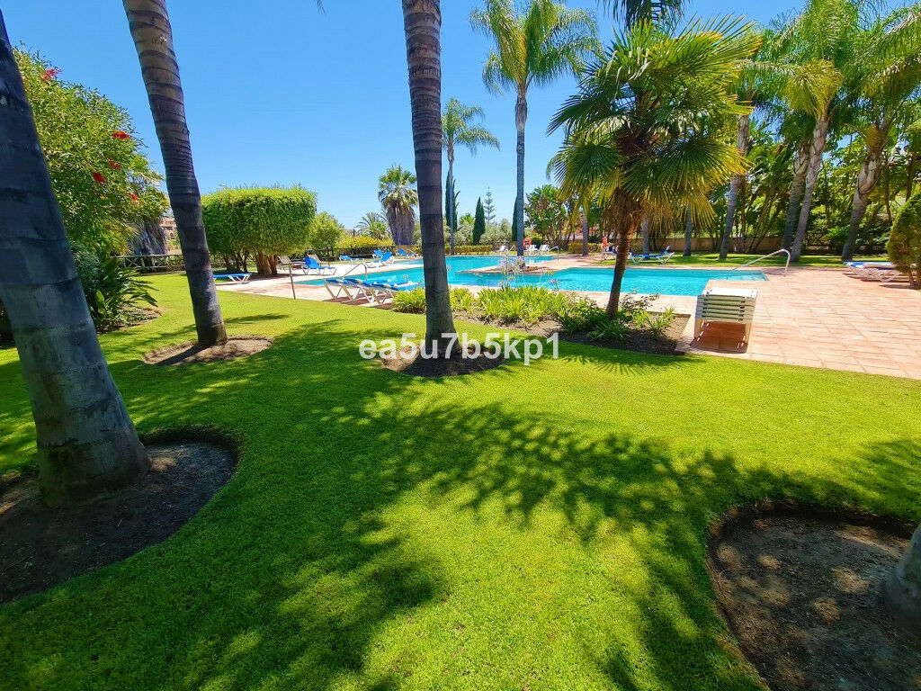 Penthouse New Golden Mile Málaga - image 17