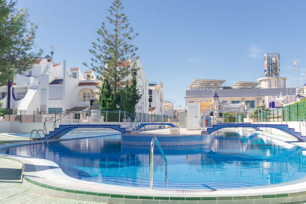 Townhouse Torrevieja Alicante - image 17