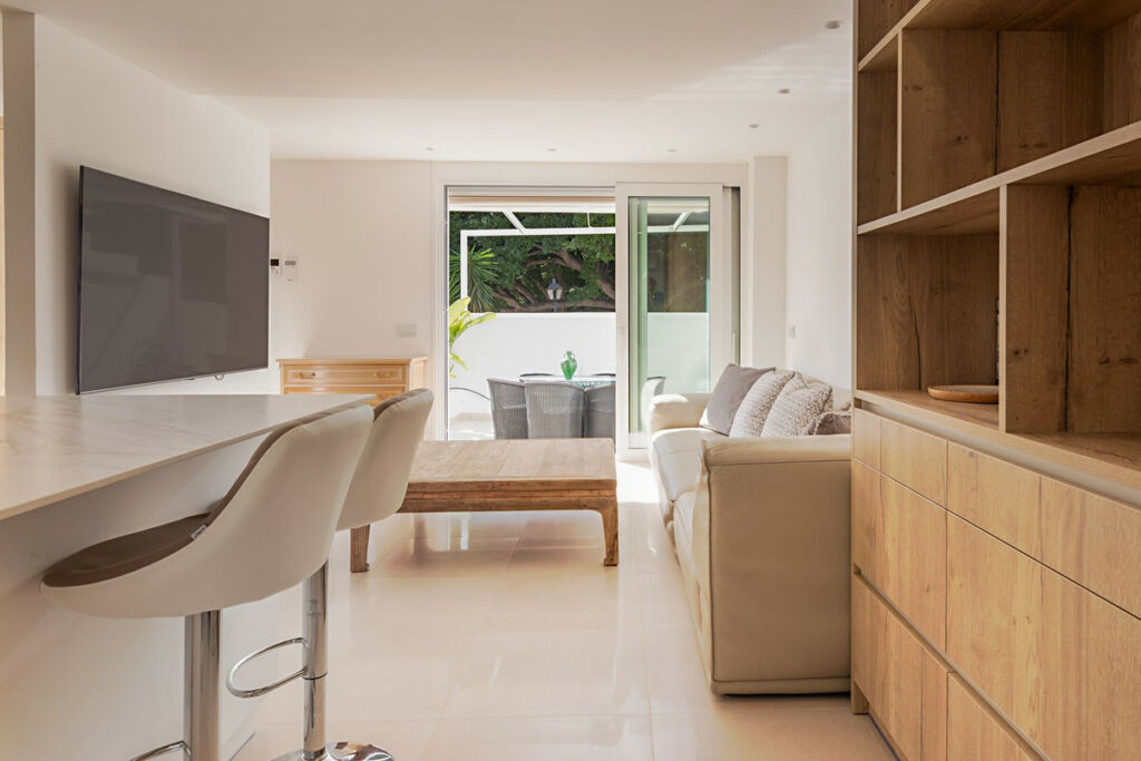 Townhouse Nueva Andalucía Málaga - image 18