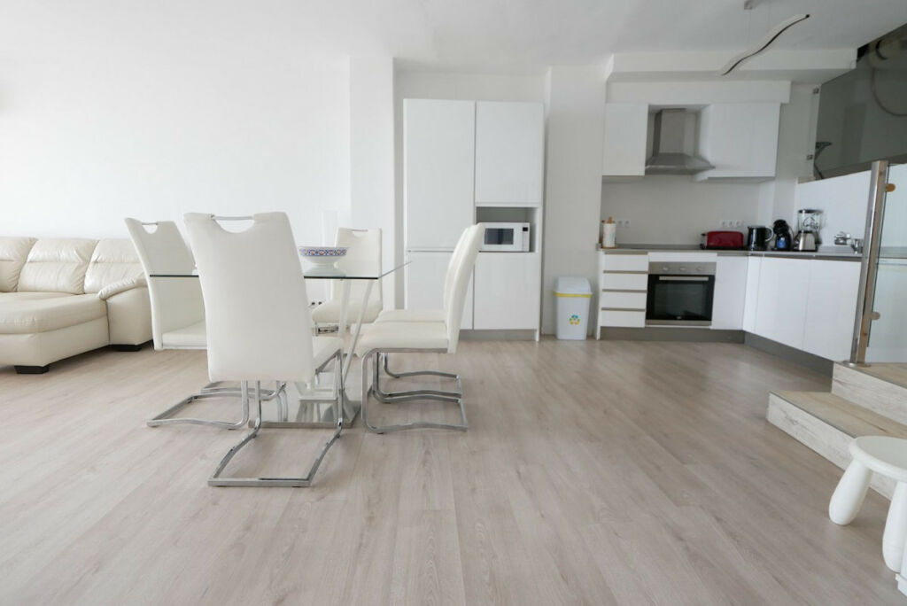 Top Floor Apartment Puerto de Cabopino Málaga - image 18