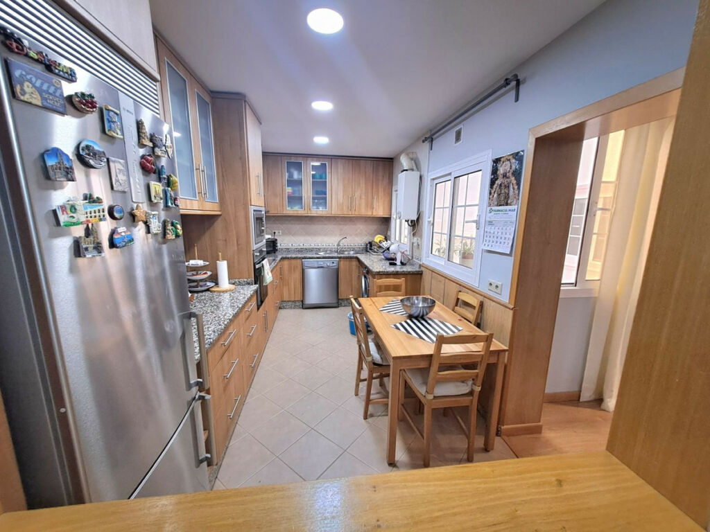 Middle Floor Apartment Fuengirola Málaga - image 18