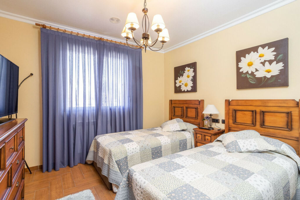 Detached Villa Los Altos Alicante - image 18