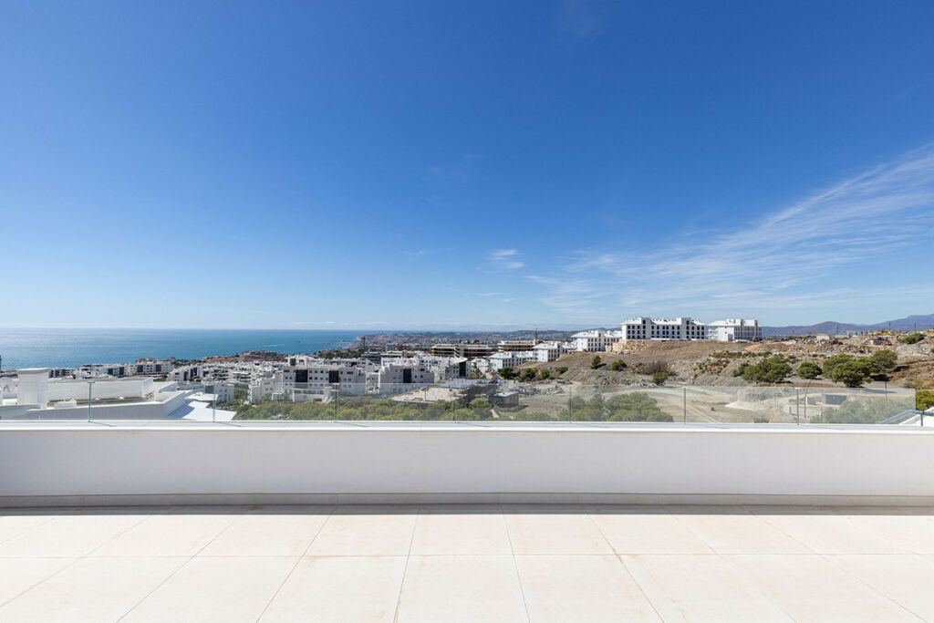 Penthouse Fuengirola Málaga - image 18