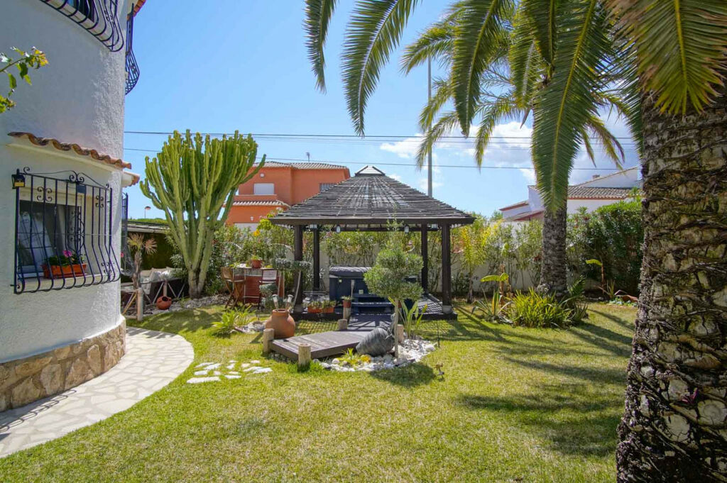 Detached Villa Els Poblets Alicante - image 18