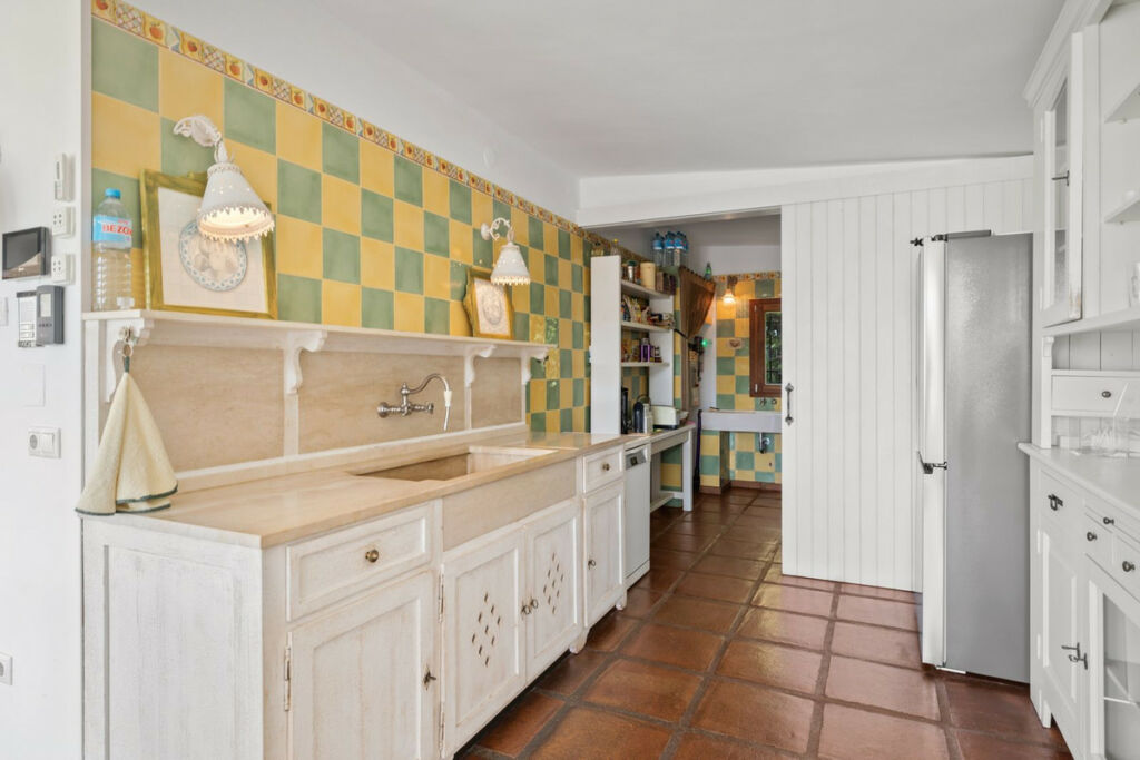 Detached Villa Marbesa Málaga - image 19