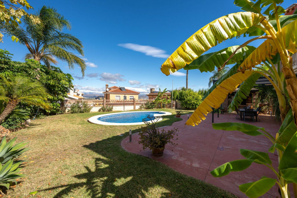 Detached Villa Alhaurín de la Torre Málaga - image 19