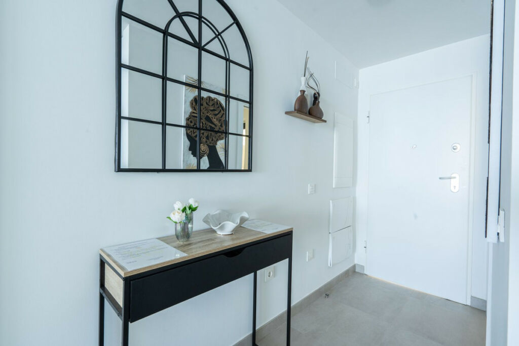 Middle Floor Apartment Fuengirola Málaga - image 19