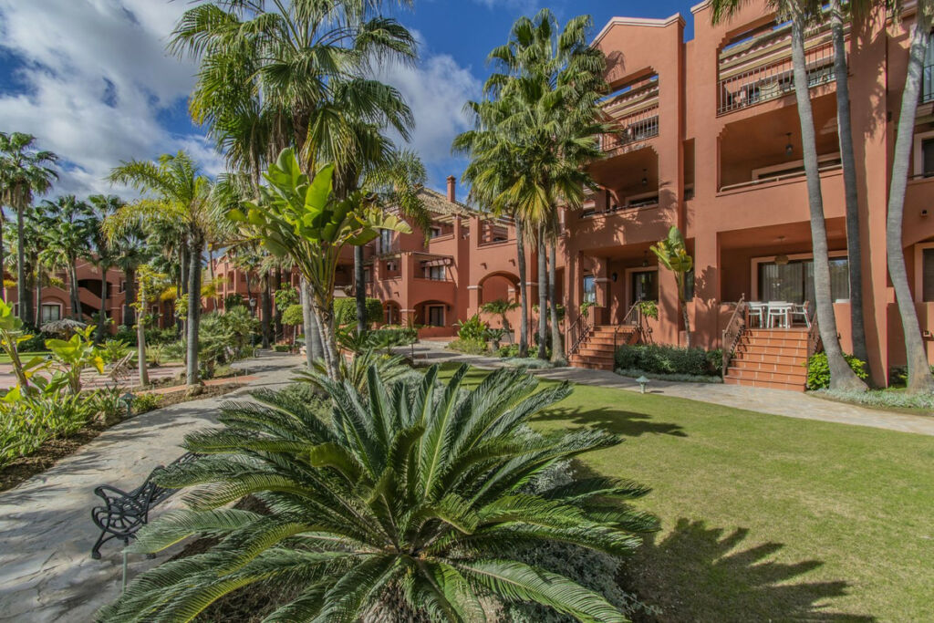 Ground Floor Apartment Puerto Banús Málaga - image 19