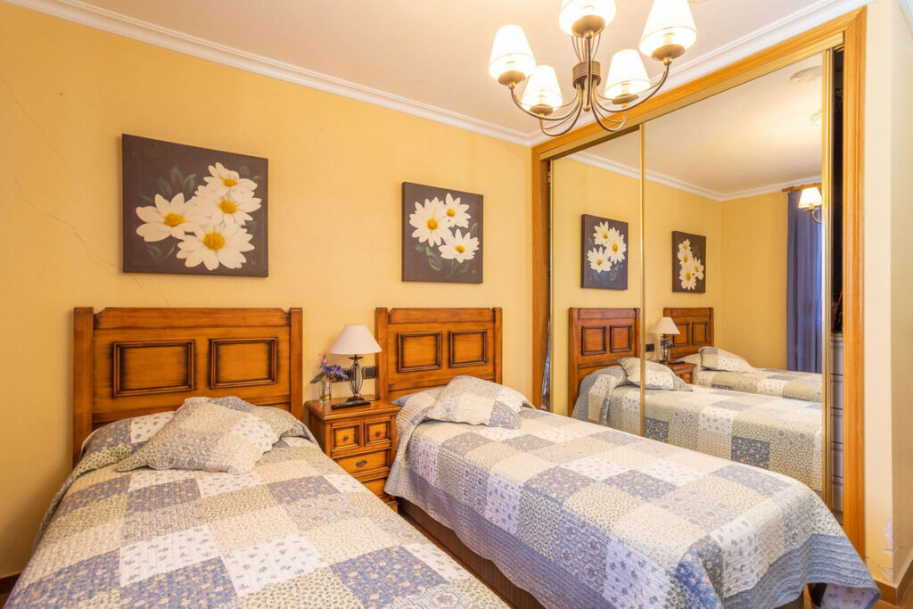 Detached Villa Los Altos Alicante - image 19